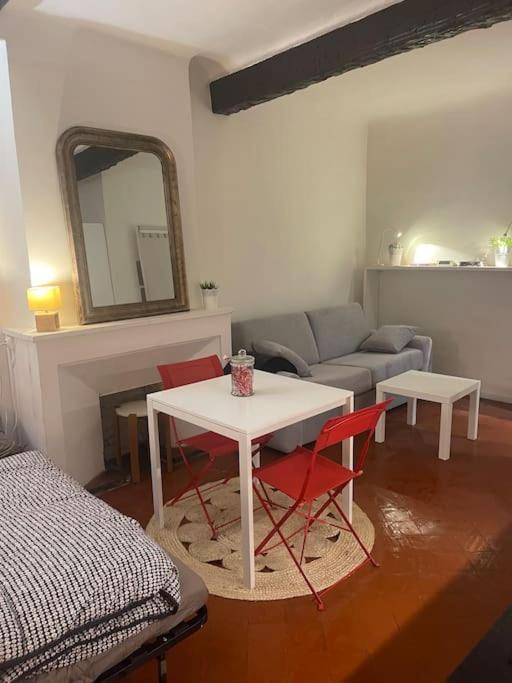 Appartement Aix En Provence - Jolie Studio à Aix-en-Provence Extérieur photo
